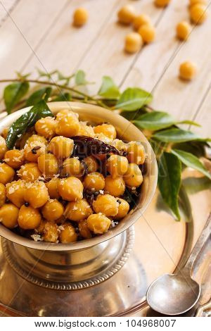 Sundal -South Indian Snack made with boiled chickpeas