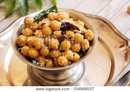 Sundal -South Indian Snack made with boiled chickpeas