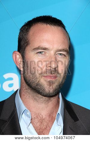 LOS ANGELES - AUG 12:  Sullivan Stapleton at the NBCUniversal 2015 TCA Summer Press Tour at the Beverly Hilton Hotel on August 12, 2015 in Beverly Hills, CA