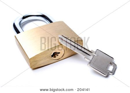 Zámek s klíčem nesestříhaný