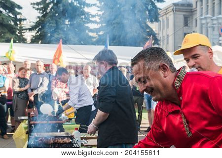 People In The Open Festival Called Delicious Vyatka - Vkusnaya V