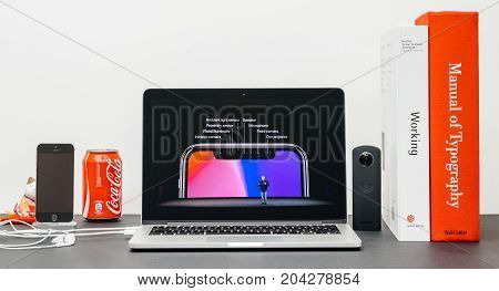 Apple Keynote With Phill Schiller Introducing The Iphone X 10