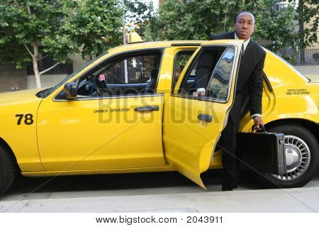 ธุรกิจคนออกจากรถแท็กซี่