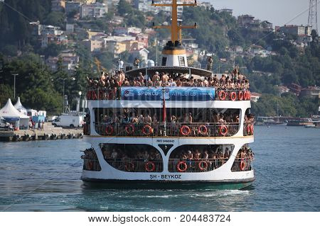 Samsung Bosphorus Cross Continental Swimming Competition 2017