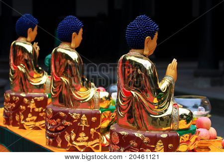 Három Buddha