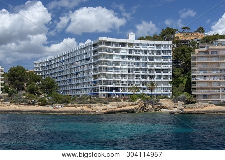 Trh Jardin Del Mar Beach Hotel Resort Sea Rocky Landscape