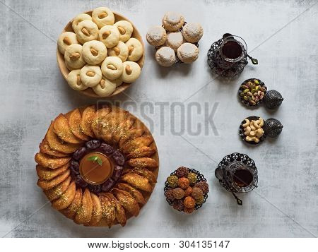 Arabic Sweets. Arabian Qatayef, Ghorayeba Sweets And Egyptian Cookies 