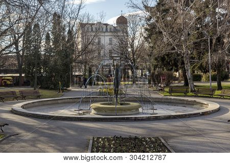 Hisarya, Bulgaria - December 26, 2018:  Fountain At The Center Of Town Of Hisarya, Plovdiv Region, B