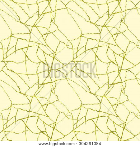Gold Cracks On Beige Seamless Pattern - Kintsugi Concept, Golden Crinkles, Broken Pottery Or Howlite