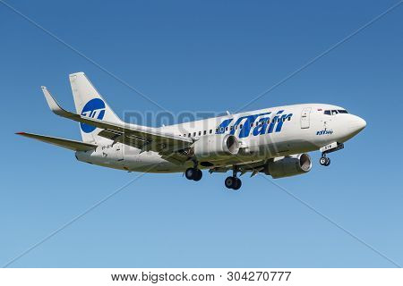 Moscow, Russia - May 19, 2019: Aircraft Boeing 737-524(wl) Vp-bym Of Utair Aviation Landing At Vnuko