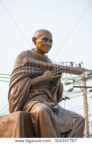 Bangkok, Thailand - December 22, 2018 :luang Pho To Statue In Wat Rakhang Khositaram Bangkok ,thaila