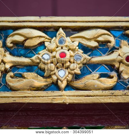 Thai Pattern On Wall At  Wat Rakhang Khositaram Bangkok ,thailand