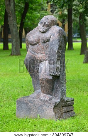 A Modern Park Sculpture Malookhtinsky Park Saint-petersburg Russia September 2018