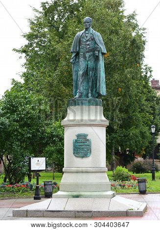 The Statue Of Ioannis Kapodistrias Ligovsky Prospekt 6 Saint Petersburg Russia September 2018