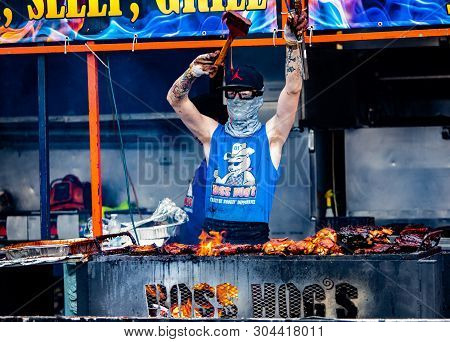 2019-06-01 Windsor, Ontario Canada Ribfest Food Festival Ribs Chicken Pulled Pork Barbecue Grill Coo