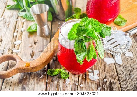 Summer Sweet Alcohol Cocktail Akvavit