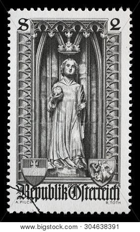 AUSTRIA - CIRCA 1969: A stamp printed in the Austrian, is dedicated to 500th anniversary of Diocese of Vienna, shows the statue of Saint Stephen in St. Stephens Cathedral, Vienna, circa 1969.