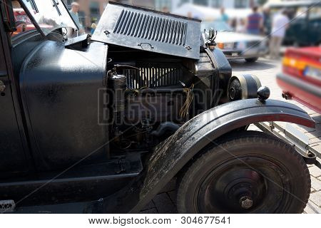 Ratzeburg, Germany - June 2, 2019: Essex With Open Motor Hood, Detail Of The Classic Automobile At T