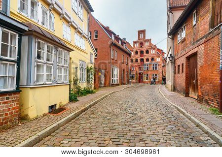 Luneburg, Germany - November 04, 2018: Street With Medieval Old Brick Buildings In Luneburg