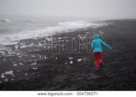 Icebergs On Diamond Beach, Jokulsarlon, Iceland