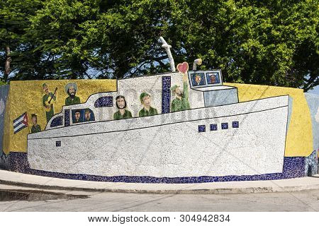 Fusterlandia, Cuba - 26 July 2018: A Boat With The Castros Made Of Tile Is Decorated On A Wall As Yo