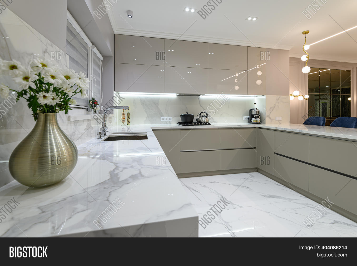 Closrup Luxury Large Image Photo Free Trial Bigstock