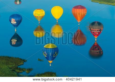 CHAMBLEY, Francia - 4 agosto: Mondial hot Air Ballon reunion in Lorena 4 agosto 2006, in Chambley