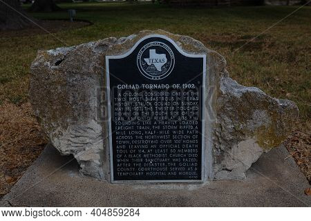 Goliad, Texas, Usa - September 3, 2020: Commemorative Plaque, Remembering The Tornado Of 1902