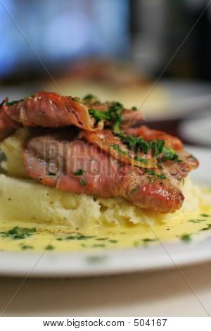 Scallopini di vitello metà ritratto basso