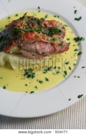 Scallopini di vitello metà ritratto