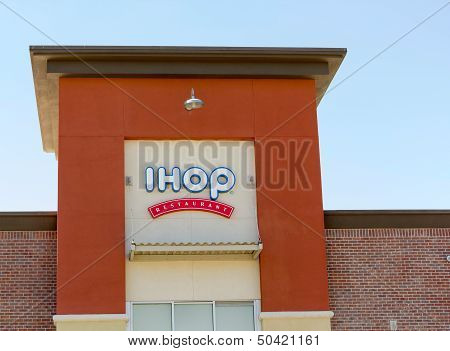 Sacramento, Usa - September 5: Ihop Restaurant Sign On September 5, 2013 In Sacramento, California.
