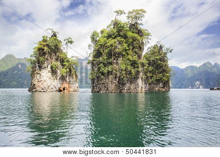 Ratchaprapa Dam