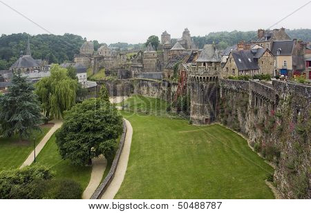 Fougeres