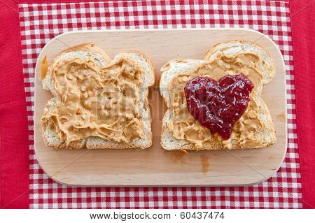 Brioche With Peanutbutter
