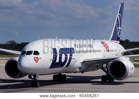 Lot - Polish Airlines