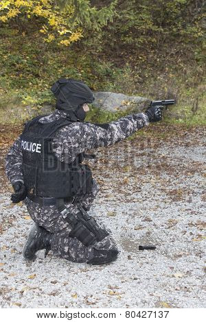 Special anti-terrorist squad, shooting from a kneeling position