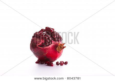 Granatapfel isoliert