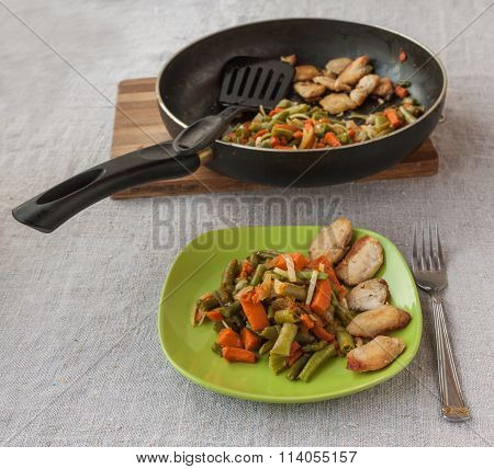 Fried Green Beans With Pumpkin And Onions With Chicken