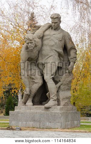 Sculptural Group "having Stood We Defeated Death" In The Square Of Heroes Historical Memor