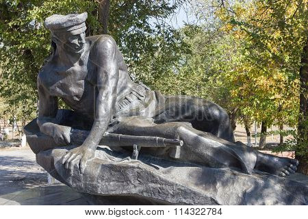 Monument The Mass Grave Of Seamen Of Participants Of Landing Operation In 1919. Volgograd, Russia