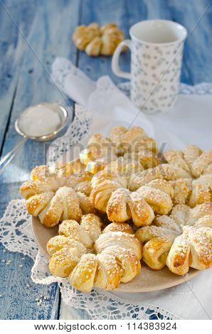 Baked Puff Pastry Rings Of Pineapple