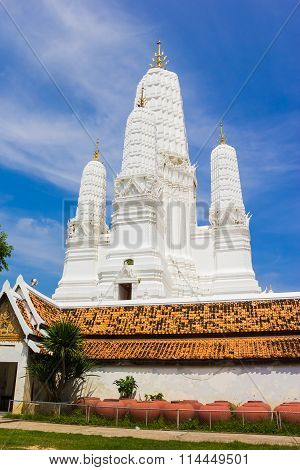 Stupa White In Wat Mahathat Thailand