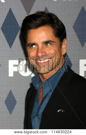 LOS ANGELES - JAN 15:  John Stamos at the FOX Winter TCA 2016 All-Star Party at the Langham Huntington Hotel on January 15, 2016 in Pasadena, CA