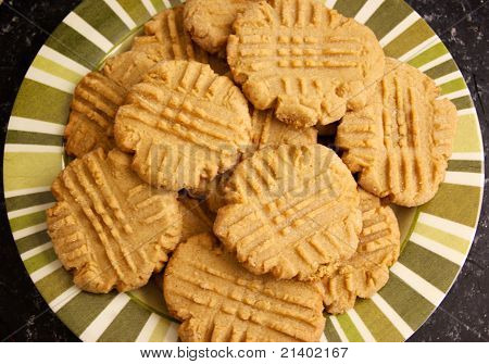 Piatto di biscotti del burro di arachidi