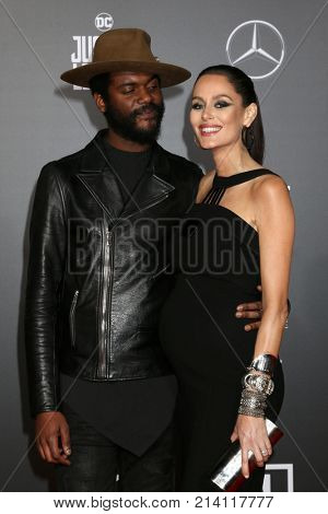 LOS ANGELES - NOV 13:  Gary Clark Jr, Nicole Trunfio at the World Premiere of Justice League at Dolby Theater on November 13, 2017 in Los Angeles, CA
