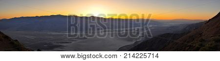Sunset on Dante's View, in the Death Valley