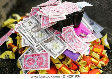 Chinese Taoism Tradition Burn Paper Money And Gold To Ancestors