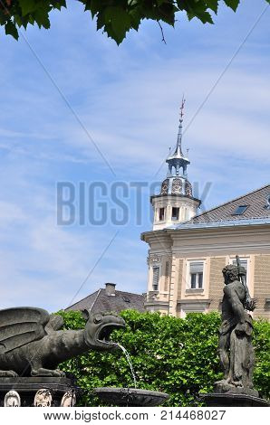 Lindwurmbrunnen (lindworm Fountain) In Klagenfurt, Austria