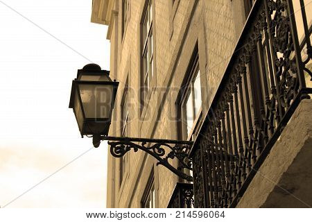 street lamp in the foreground with sky background