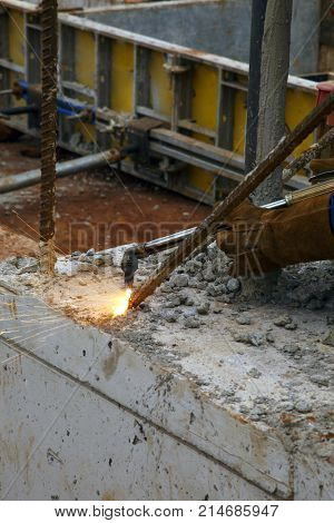 Foundation welding to receive concrete